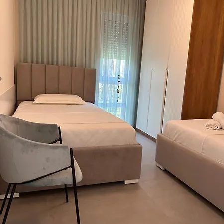 Bybreeze Appartments *