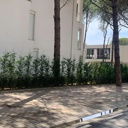 Bybreeze Appartments * Durrës